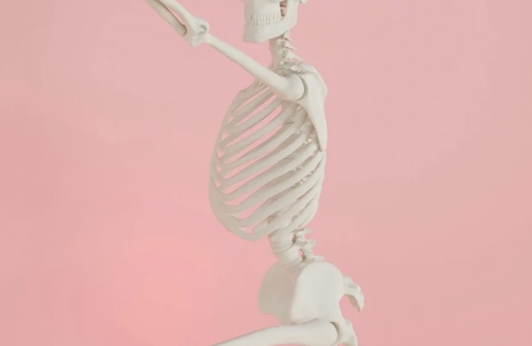 健康寿命を延ばすための骨格調整！理想的な姿勢を手に入れよう！｜千葉県市川市の整体サロンならカラダサロンきえ