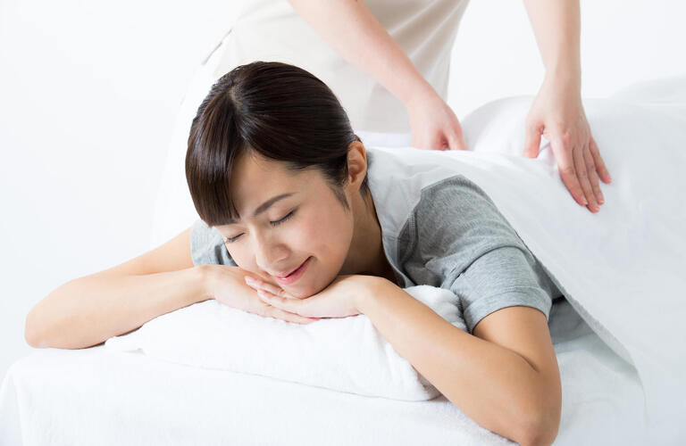 姿勢矯正で見た目から美しく！｜市川の整体サロンならカラダサロンきえ